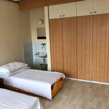 Druzstevni Dum Choustnik Hotel Bagian luar foto